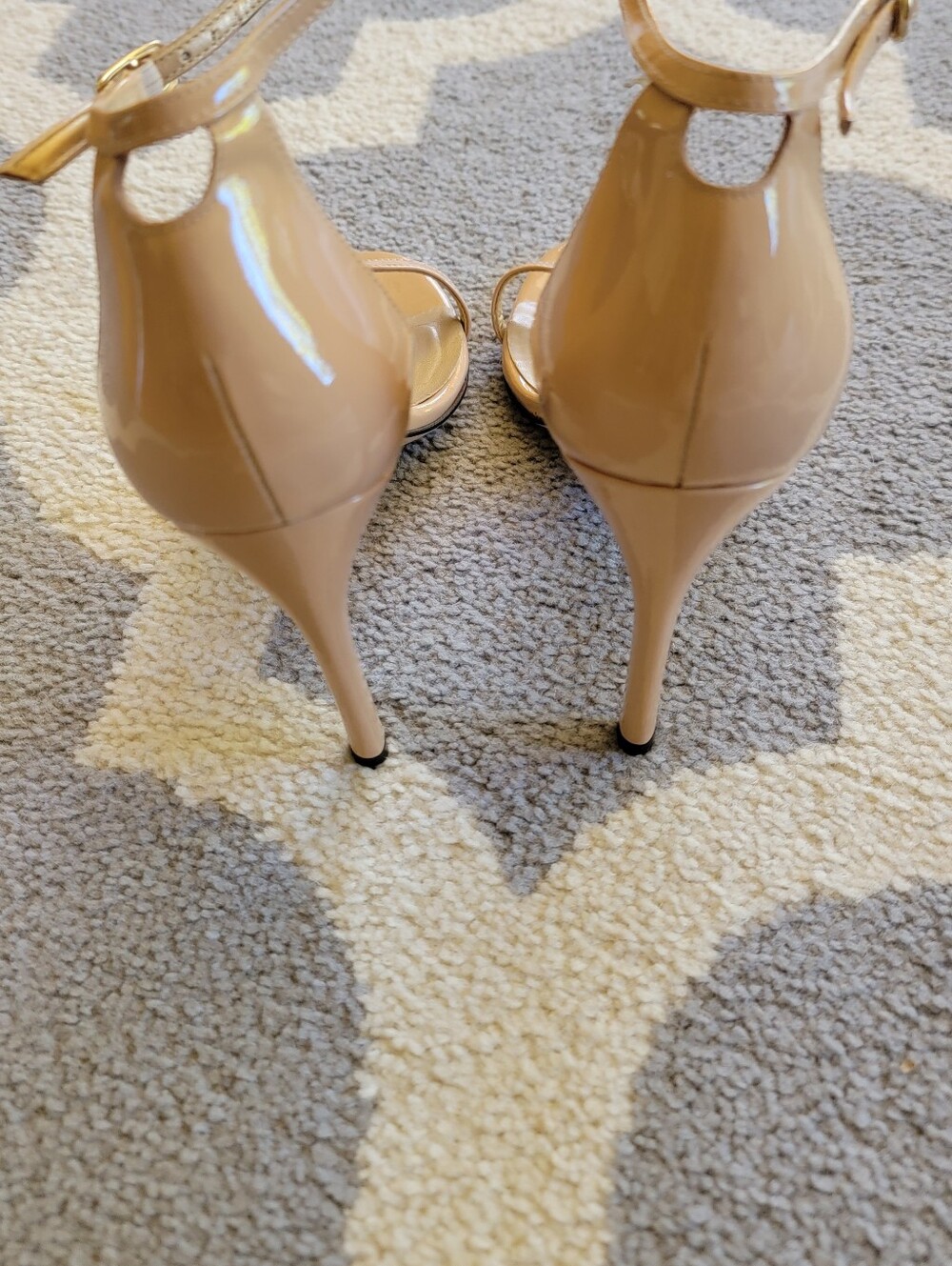 Stuart Weitzman Beige Patent Leather Ankle-Strap Heels Nudist II 8M - Picture 6 of 9